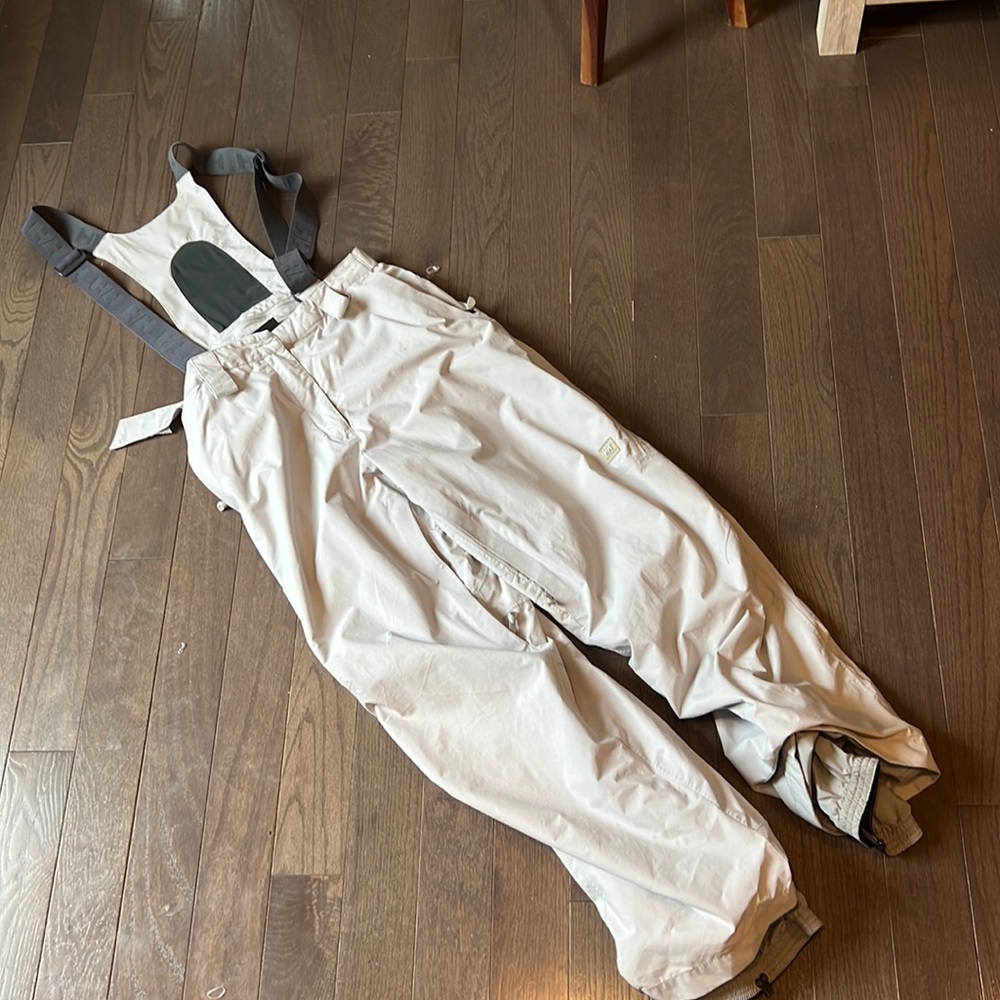 Jelly Hansen Ski Suit!